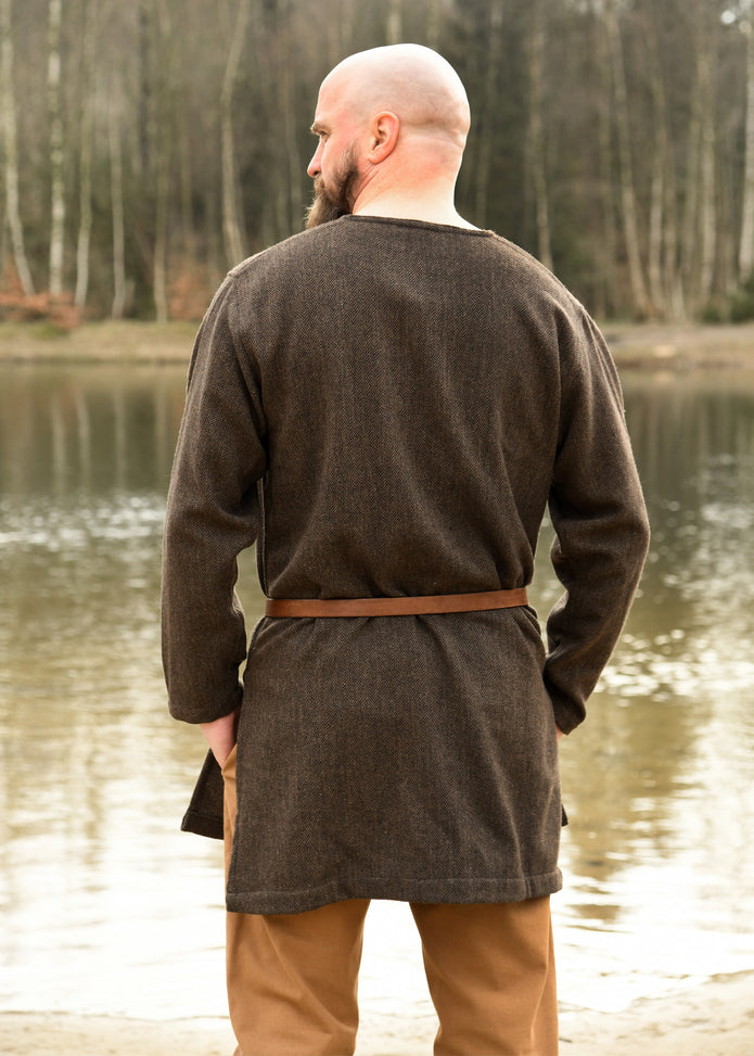 Viikinkitunika Morten, kalanruotokuvio, ruskea