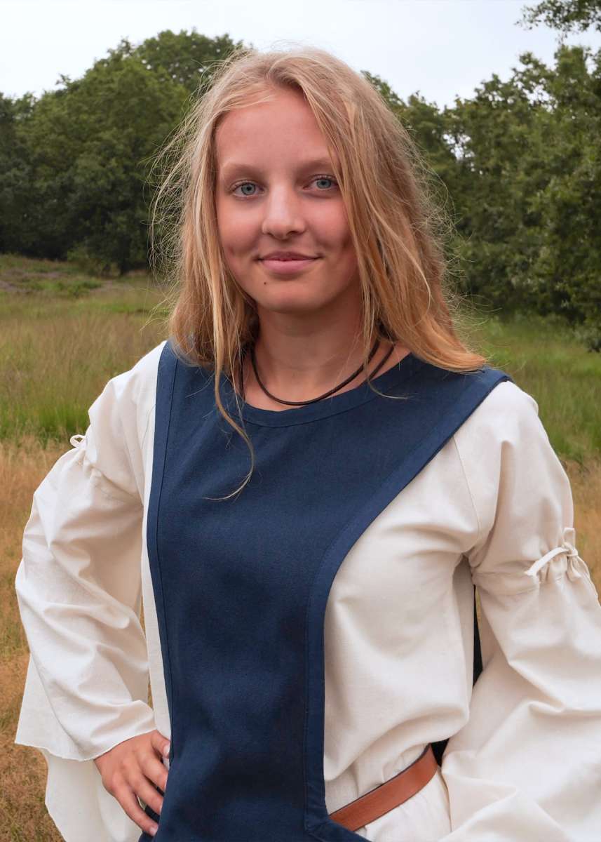 Päällysmekko-Andra, syrcotte