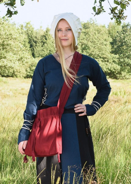 Pyhiinvaeltajan olkalaukku, eri värejä