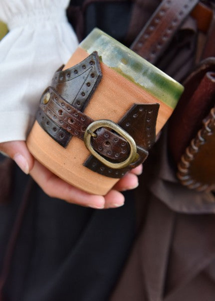 Juomasarven vyöpidike, solkikiinnitys